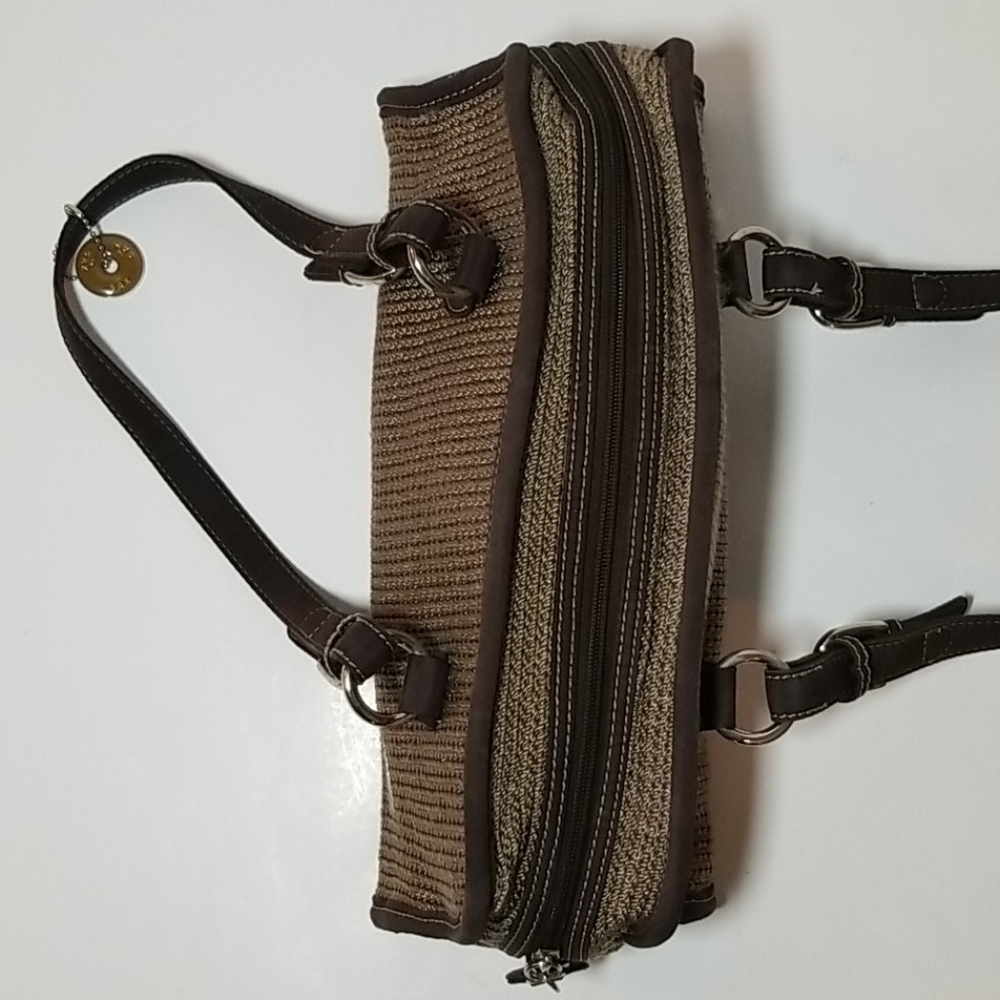 The Sak tan woven hand bag. - Picture 5 of 7